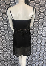 Charger l'image dans la galerie, Ensemble de plage : combishort et paréo métallisé taille 38