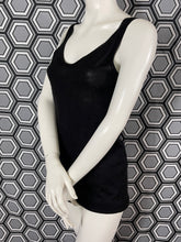 Charger l'image dans la galerie, Débardeur Prada taille 38