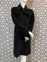 Charger l'image dans la galerie, Manteau Max Mara taille 40