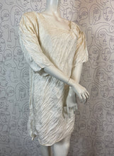 Charger l'image dans la galerie, Robe Issey Miyake taille 40