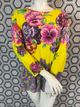 Charger l'image dans la galerie, Haut Versace jeans couture taille 40