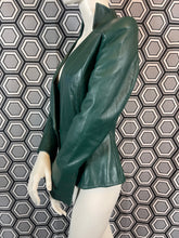 Charger l'image dans la galerie, Veste vintage en cuir Thierry Mugler taille 38