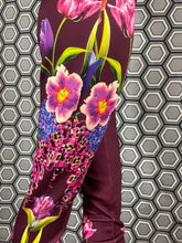 Charger l'image dans la galerie, Incroyable pantalon strass Gai Mattiolo taille 38