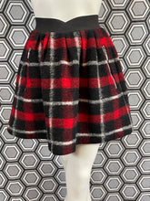 Charger l'image dans la galerie, Jupe écossaise JC de Castelbajac taille 36