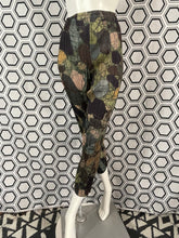 Charger l'image dans la galerie, Pantalon imprimé Pleats Please Issey Miyake