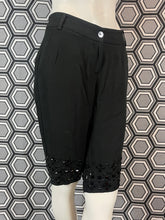 Charger l'image dans la galerie, Bermuda Red Valentino brodé de perles taille 38