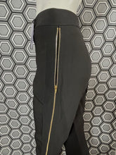 Charger l'image dans la galerie, Superbe pantalon Céline neuf avec étiquette taille 36