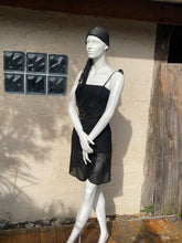 Charger l'image dans la galerie, Ensemble de plage : combishort et paréo métallisé taille 38