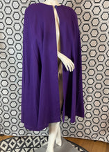 Charger l'image dans la galerie, Cape violette Yves Saint Laurent rive gauche taille 38
