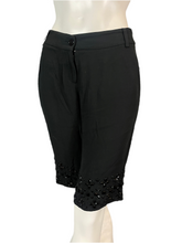 Charger l'image dans la galerie, Bermuda Red Valentino brodé de perles taille 38