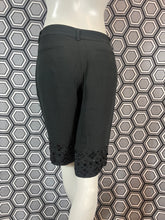 Charger l'image dans la galerie, Bermuda Red Valentino brodé de perles taille 38