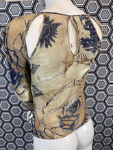 Charger l'image dans la galerie, Haut en mesh Roberto Cavalli taille 42