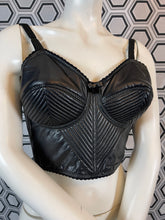 Charger l'image dans la galerie, Incroyable bustier en cuir à seins coniques Jean Paul Gaultier taille 36