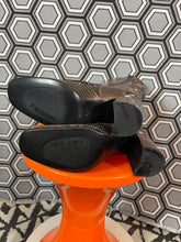 Charger l'image dans la galerie, Paire de bottes en cuir façon python neuves Free Lance pointure 36