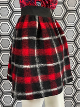 Charger l'image dans la galerie, Jupe écossaise JC de Castelbajac taille 36