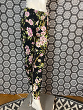 Charger l'image dans la galerie, Pantalon à fleurs Dolce & Gabbana taille 34