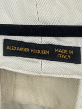 Charger l'image dans la galerie, Veste emblématique Alexander McQueen taille 40