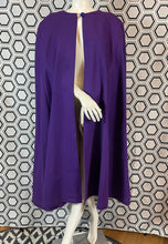 Charger l'image dans la galerie, Cape violette Yves Saint Laurent rive gauche taille 38