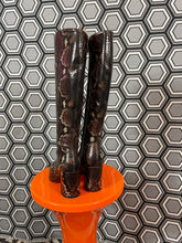 Charger l'image dans la galerie, Paire de bottes en cuir façon python neuves Free Lance pointure 36