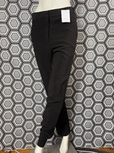 Charger l'image dans la galerie, Superbe pantalon Céline neuf avec étiquette taille 36