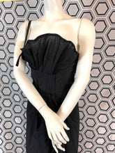Charger l'image dans la galerie, Superbe robe Yohji Yamamoto taille 36