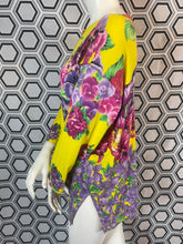 Charger l'image dans la galerie, Haut Versace jeans couture taille 40