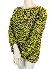 Charger l'image dans la galerie, Superbe blouse léopard Yves Saint Laurent rive gauche taille 42