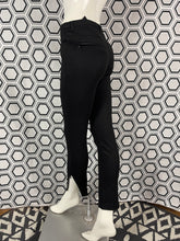 Charger l'image dans la galerie, Pantalon noir Moncler taille 36