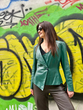 Charger l'image dans la galerie, Veste vintage en cuir Thierry Mugler taille 38