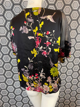 Charger l'image dans la galerie, Haut Jean Paul Gaultier taille 38