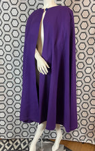 Charger l'image dans la galerie, Cape violette Yves Saint Laurent rive gauche taille 38