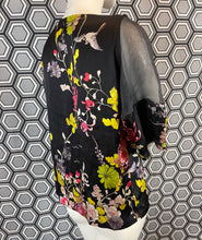 Charger l'image dans la galerie, Haut Jean Paul Gaultier taille 38