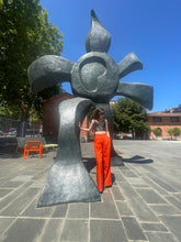 Charger l'image dans la galerie, Incroyable bustier en cuir à seins coniques Jean Paul Gaultier taille 36