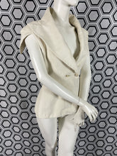 Charger l'image dans la galerie, Veste emblématique Alexander McQueen taille 40