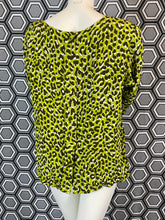 Charger l'image dans la galerie, Superbe blouse léopard Yves Saint Laurent rive gauche taille 42