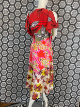 Charger l'image dans la galerie, Superbe robe Christian Lacroix taille 38
