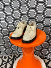 Charger l'image dans la galerie, Paire de chaussures Robert Clergerie pointure 36