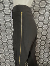 Charger l'image dans la galerie, Superbe pantalon Céline neuf avec étiquette taille 36
