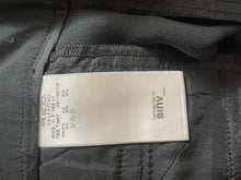 Charger l'image dans la galerie, Bermuda Red Valentino brodé de perles taille 38