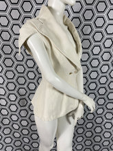 Charger l'image dans la galerie, Veste emblématique Alexander McQueen taille 40