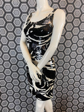 Charger l'image dans la galerie, Superbe robe à sequins Blacktie Oleg Cassini taille 38