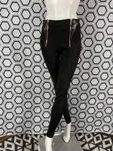 Charger l'image dans la galerie, Pantalon Givenchy empiècement cuir taille 36