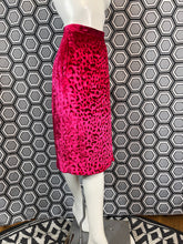 Charger l'image dans la galerie, Jupe en velours Yves Saint Laurent rive gauche taille 44