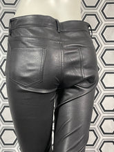 Charger l'image dans la galerie, Pantalon en cuir Acne Studios taille 34