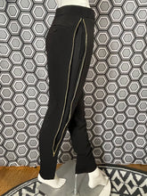 Charger l'image dans la galerie, Superbe pantalon Céline neuf avec étiquette taille 36