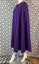 Charger l'image dans la galerie, Cape violette Yves Saint Laurent rive gauche taille 38
