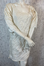 Charger l'image dans la galerie, Robe Issey Miyake taille 40