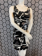 Charger l'image dans la galerie, Superbe robe à sequins Blacktie Oleg Cassini taille 38