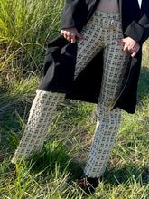 Charger l'image dans la galerie, Pantalon Prada brodé doré taille 38