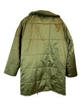 Charger l'image dans la galerie, Manteau matelassé kaki Nina Ricci taille 38